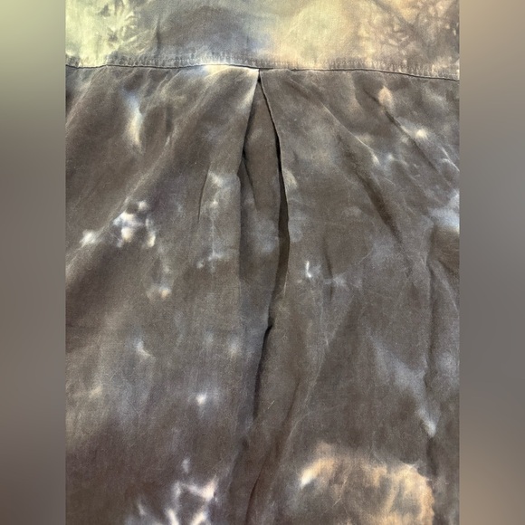 Cloth & Stone Anthropologie Tie-Dye Button Down Shirt in Black/Green/Brown - XL - Picture 11 of 16